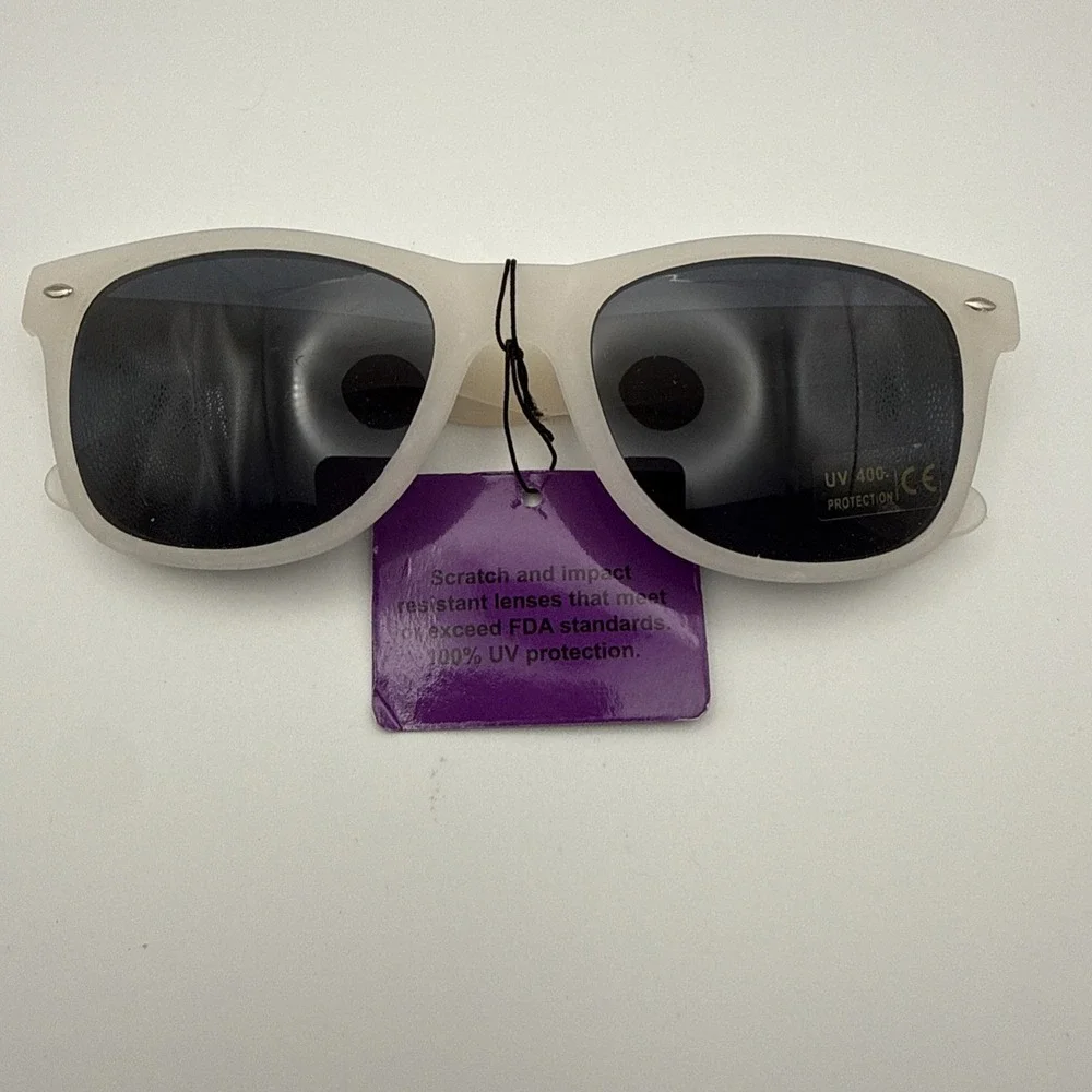 NYU Alumni New York University Sunglasses NEW Color Changing Frost to Purple